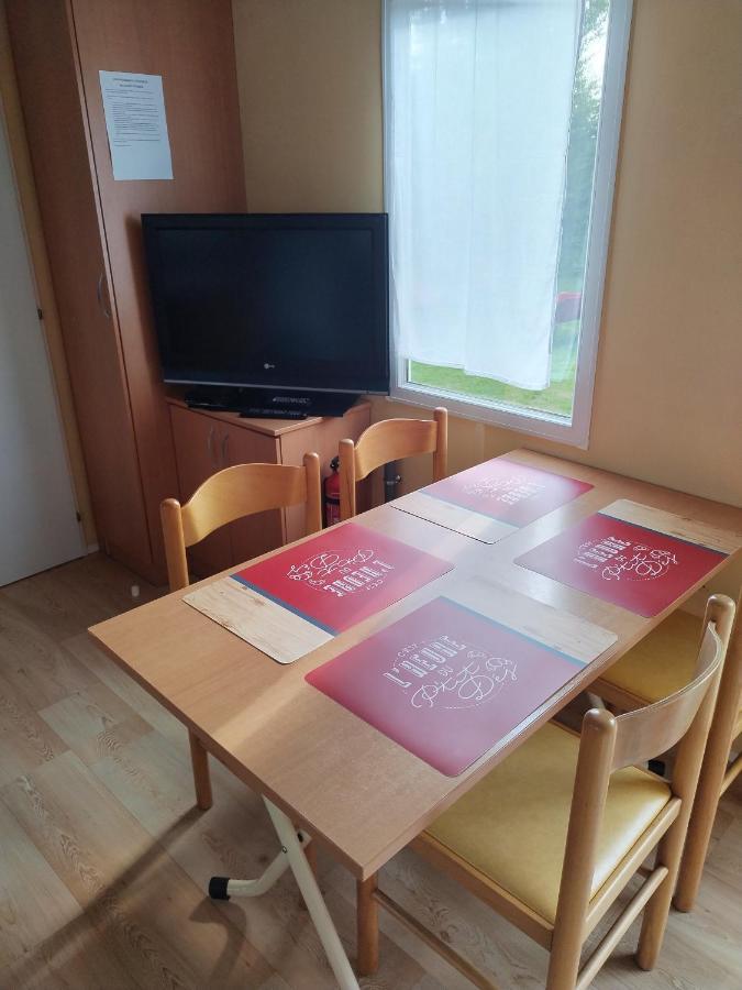 Mobil-Home Coin De Paradis En Cote D'Opale Sur Terrain Prive Et Sa Caravane Hermelinghen Экстерьер фото